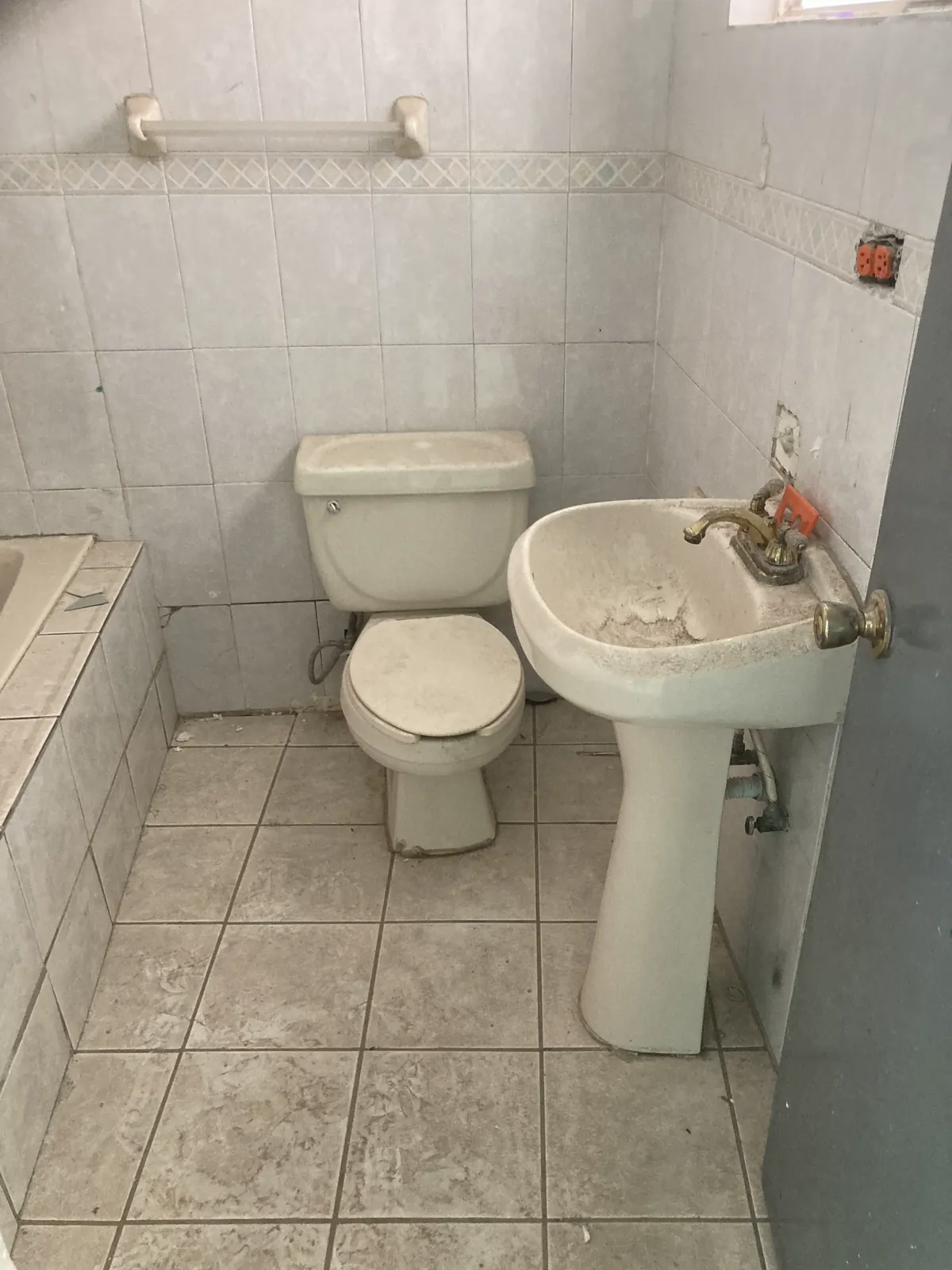 Baño de visitas, segunda vista