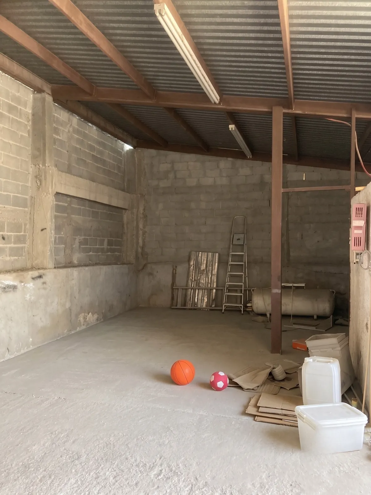 Exterior y patio, vista 6