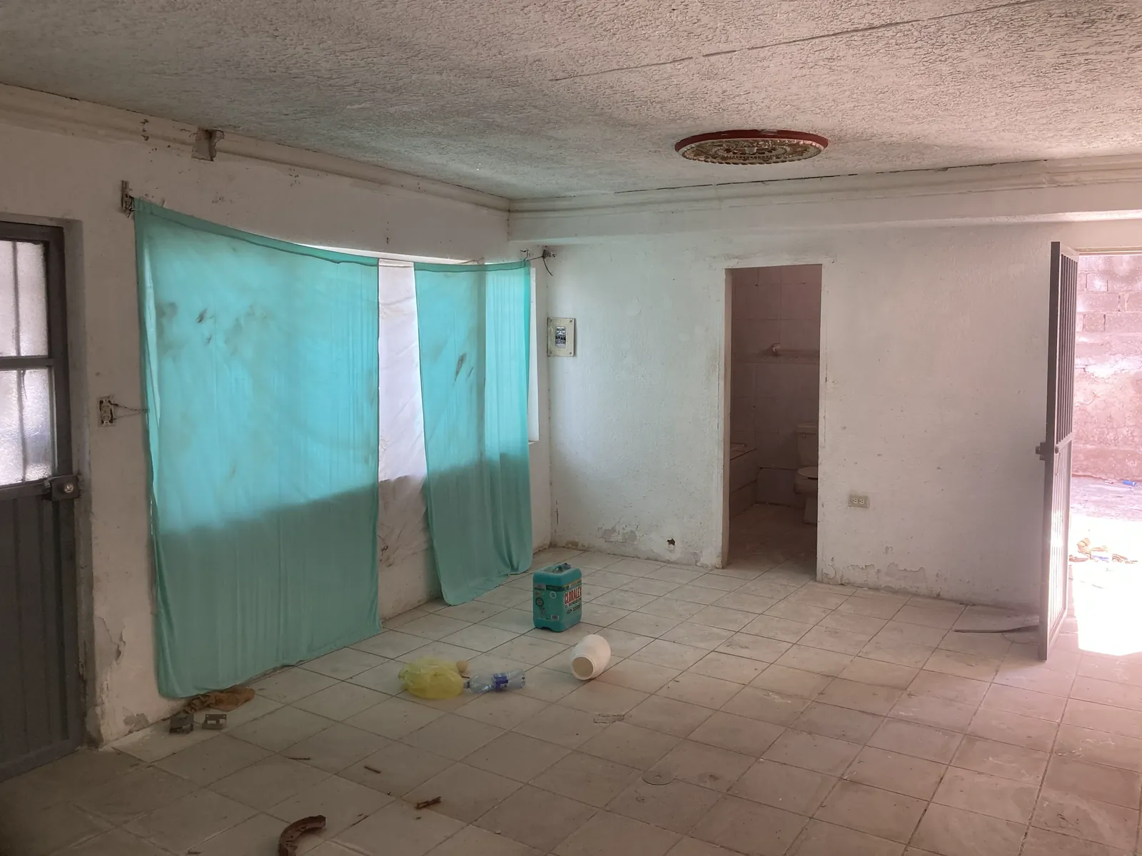 Sala, tercera vista